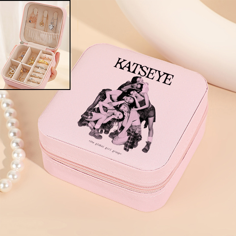 Fashion K POP KATSEYE Jewelry  - Manga Storage Box avis et prix